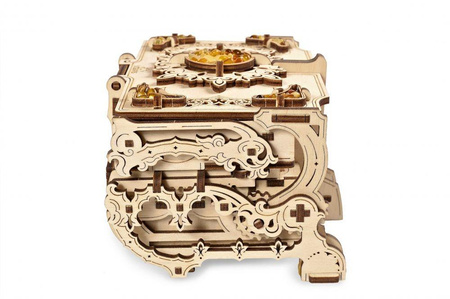 Bernsteinschatulle Ein mechanisches Modell, das zusammengebaut werden soll