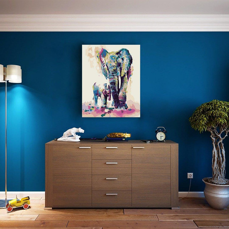 Exotische Elefanten, die nach Zahlen malen