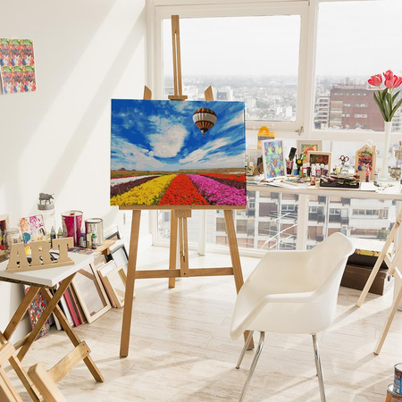 Flug über ein Tulpenfeld. Malen nach Zahlen