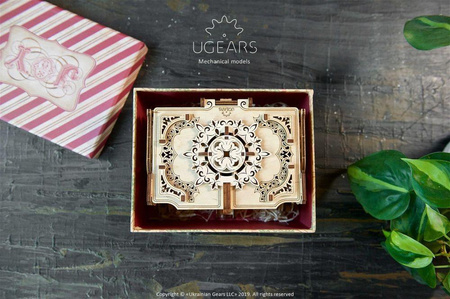 Antiker Sarg Ein mechanisches Modell, das zusammengebaut werden soll