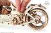 Motorrad VM-02. Mechanisches Modell zum Zusammenklappen