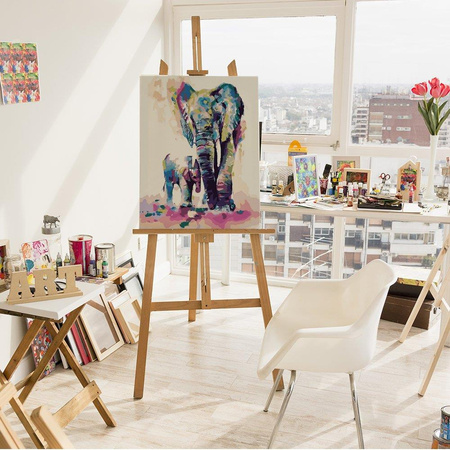 Exotische Elefanten, die nach Zahlen malen