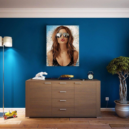 Dame mit Brille Malen nach Zahlen